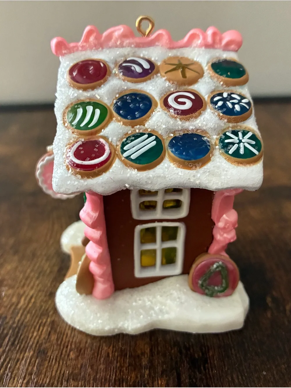 Hallmark light back pet